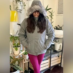 NWOT Mountain Warehouse Snow Textured Women’s Ski Jacket